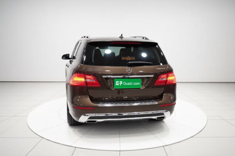 Used Mercedes-Benz M-Class 2015 ML 400 4MATIC Dynamic Model Rear