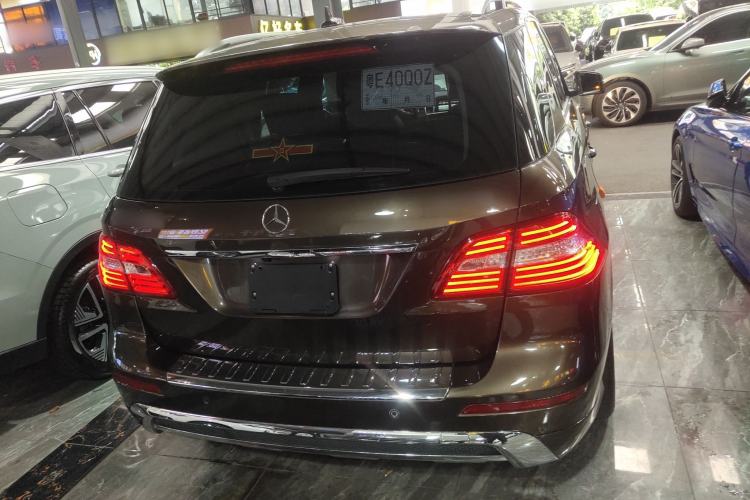 Used Mercedes-Benz M-Class 2015 ML 400 4MATIC Dynamic Model Rear