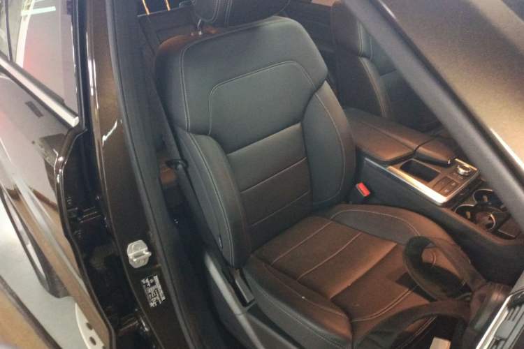 Used Mercedes-Benz M-Class 2015 ML 320 4MATIC Right Front Seat