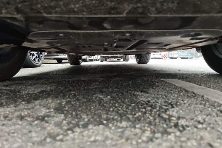 Used Mercedes-Benz M-Class 2015 ML 320 4MATIC Chassis Front