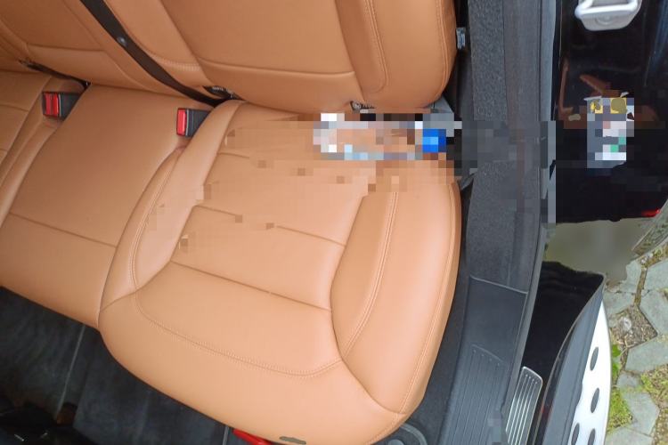Used Mercedes-Benz M-Class 2015 ML 400 4MATIC Luxury Model Left Rear Seat