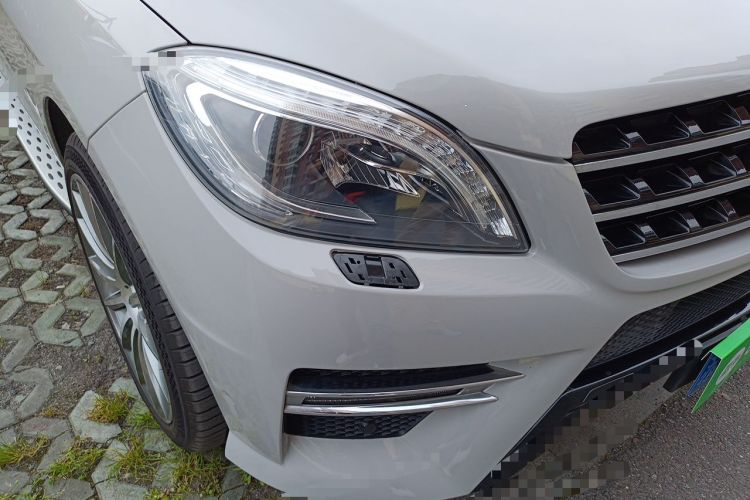 Used Mercedes-Benz M-Class 2015 ML 400 4MATIC Luxury Model Right Front Headlight