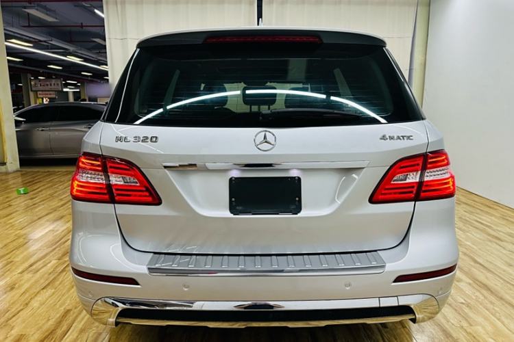 Used Mercedes-Benz M-Class 2015 ML 320 4MATIC Exterior 3