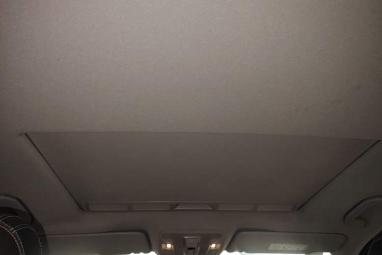 Used Mercedes-Benz M-Class 2015 ML 320 4MATIC Headliner