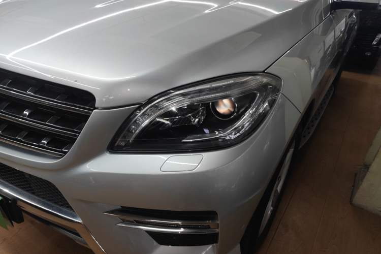 Used Mercedes-Benz M-Class 2015 ML 320 4MATIC Left Front Headlight