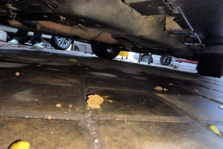 Used Mercedes-Benz M-Class 2015 ML 400 4MATIC Dynamic Model Chassis Front Left