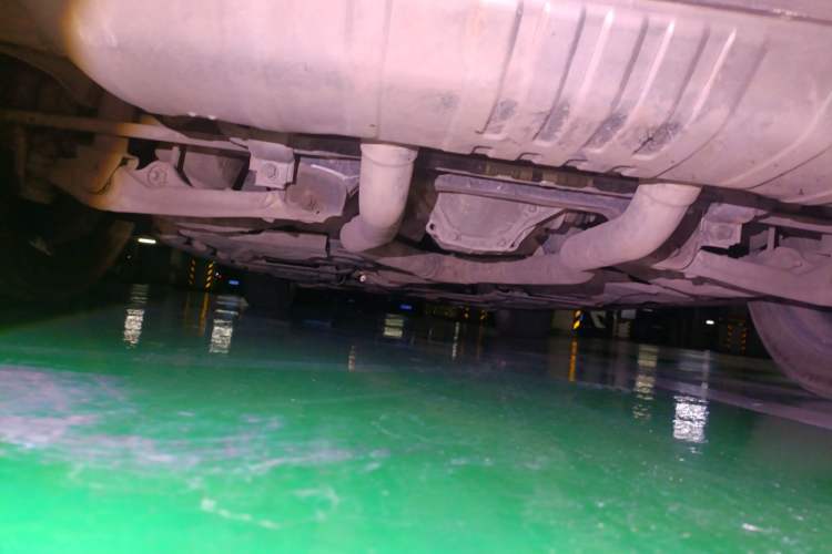 Used Mercedes-Benz M-Class 2015 ML 400 4MATIC Dynamic Model Chassis Rear