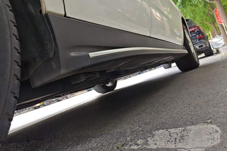 Used Mercedes-Benz M-Class 2015 ML 400 4MATIC Luxury Model Chassis Rear Right