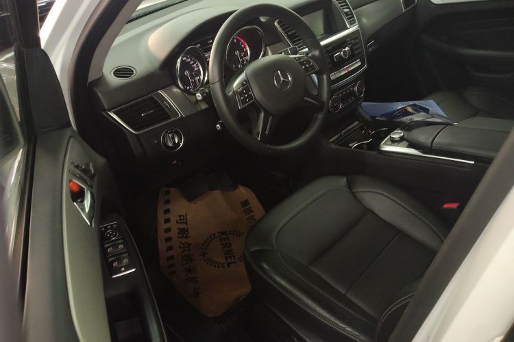 Used Mercedes-Benz M-Class 2015 ML 320 4MATIC Driver Seat