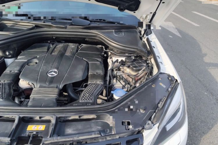 Used Mercedes-Benz M-Class 2015 ML 320 4MATIC Engine Bay Left