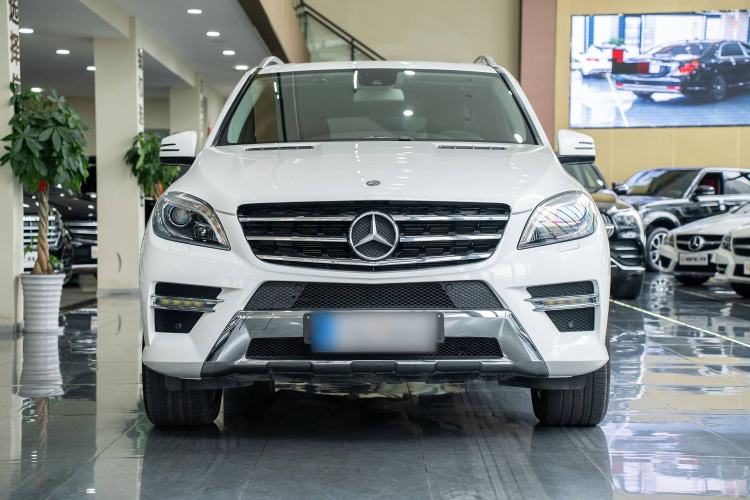 Used Mercedes-Benz M-Class 2015 ML 320 4MATIC Exterior 1