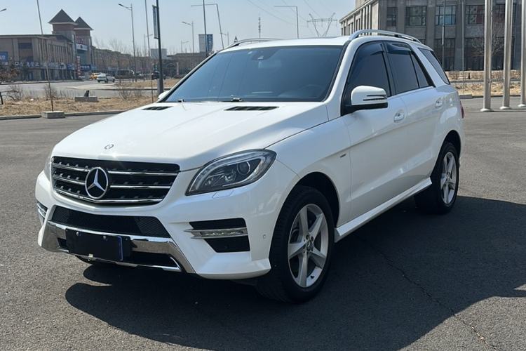 Used Mercedes-Benz M-Class 2015 ML 320 4MATIC Exterior 3