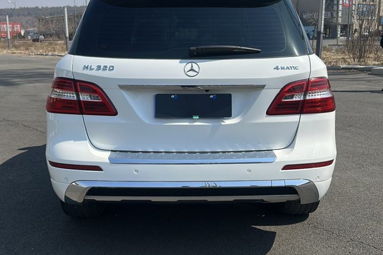 Used Mercedes-Benz M-Class 2015 ML 320 4MATIC Exterior 5