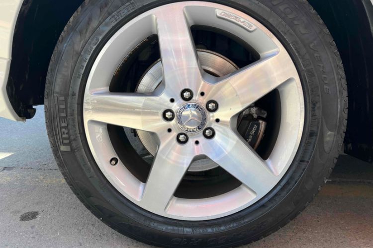 Used Mercedes-Benz M-Class 2015 ML 400 4MATIC Luxury Model Exterior 7