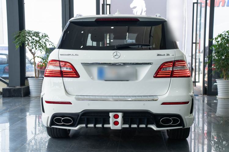 Used Mercedes-Benz M-Class 2015 ML 400 4MATIC Luxury Model Exterior 7