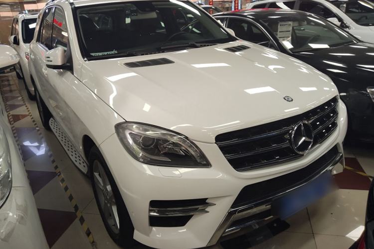 Used Mercedes-Benz M-Class 2015 ML 320 4MATIC Front Right 45 Deg