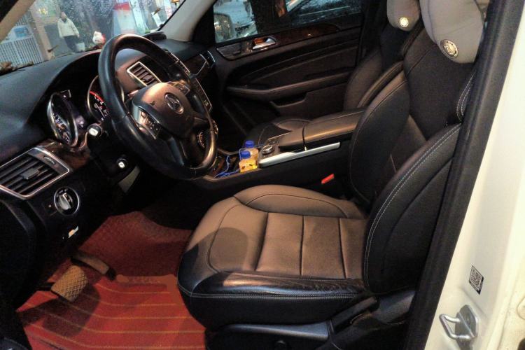 Used Mercedes-Benz M-Class 2015 ML 400 4MATIC Dynamic Model Left Front Seat
