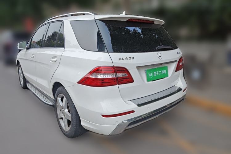 Used Mercedes-Benz M-Class 2015 ML 400 4MATIC Luxury Model Rear Left 45 Deg