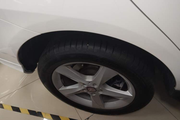 Used Mercedes-Benz M-Class 2015 ML 320 4MATIC Right Rear Wheel Hub