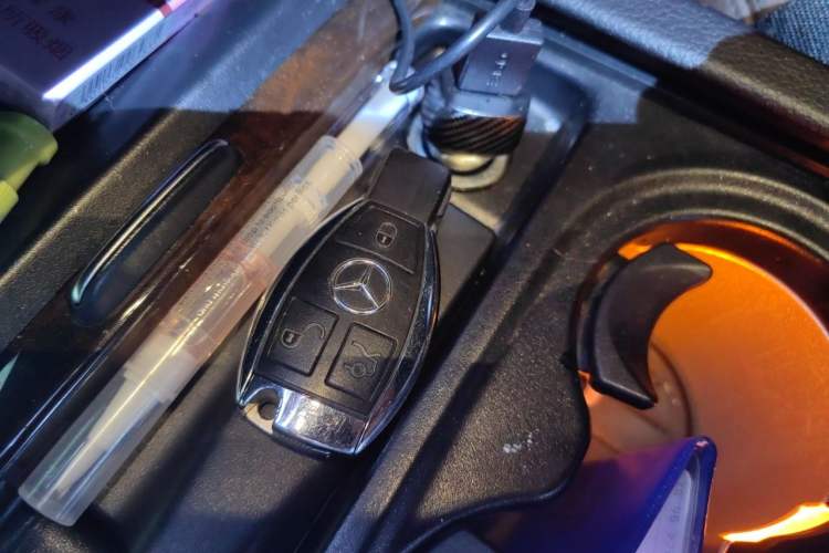 Used Mercedes-Benz M-Class 2015 ML 400 4MATIC Luxury Model Vehicle Key