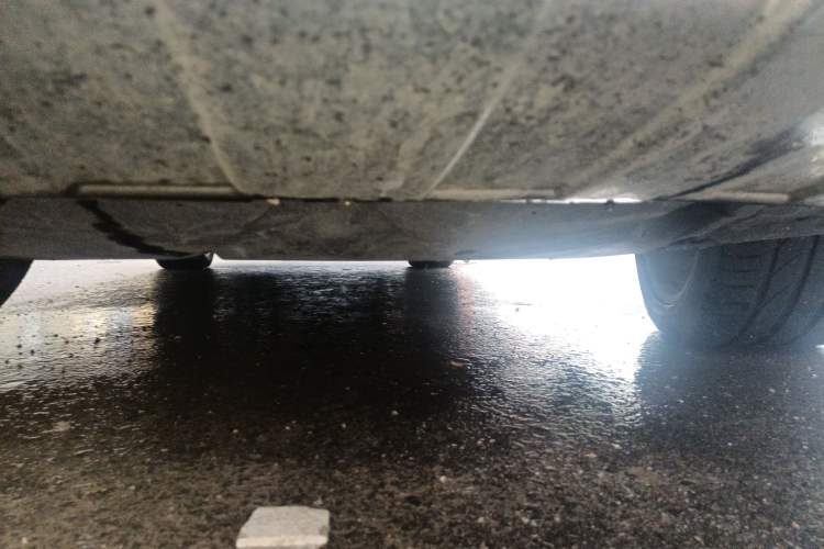 Used Mercedes-Benz M-Class AMG 2011 AMG ML 63 Chassis Front