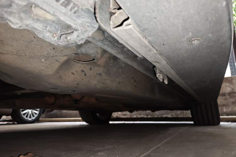 Used Mercedes-Benz M-Class AMG 2011 AMG ML 63 Chassis Front Left