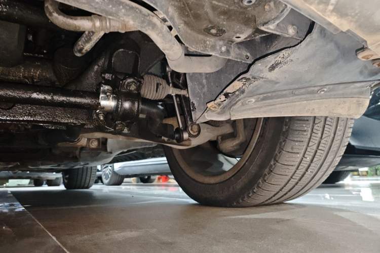 Used Mercedes-Benz M-Class AMG 2011 AMG ML 63 Chassis Front Left