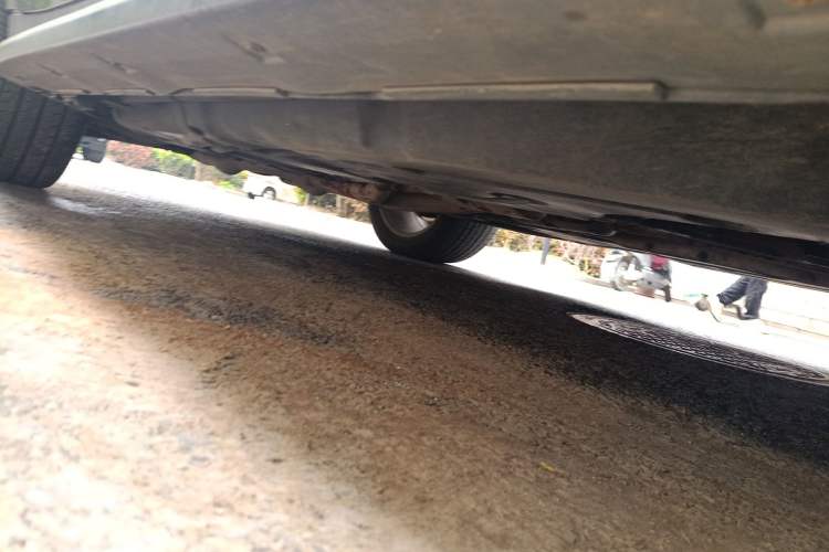 Used Mercedes-Benz M-Class AMG 2011 AMG ML 63 Chassis Front Right