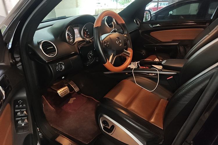 Used Mercedes-Benz M-Class AMG 2011 AMG ML 63 Driver Seat