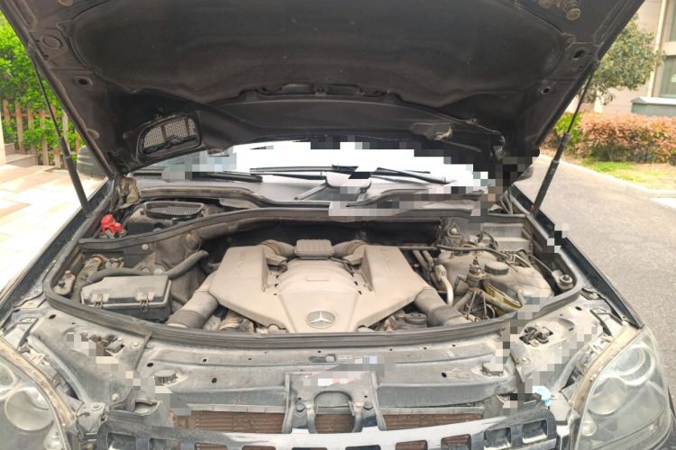 Used Mercedes-Benz M-Class AMG 2011 AMG ML 63 Engine Bay
