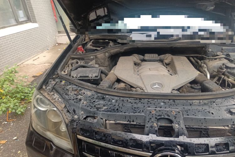 Used Mercedes-Benz M-Class AMG 2011 AMG ML 63 Engine Bay Right