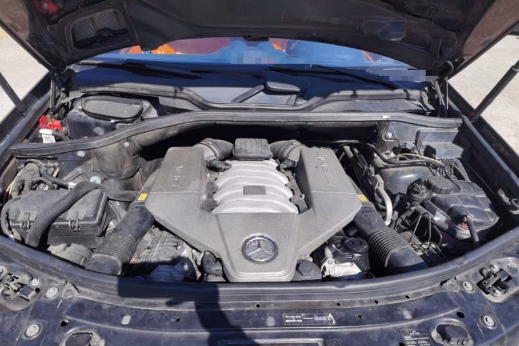 Used Mercedes-Benz M-Class AMG 2011 AMG ML 63 Engine Bay