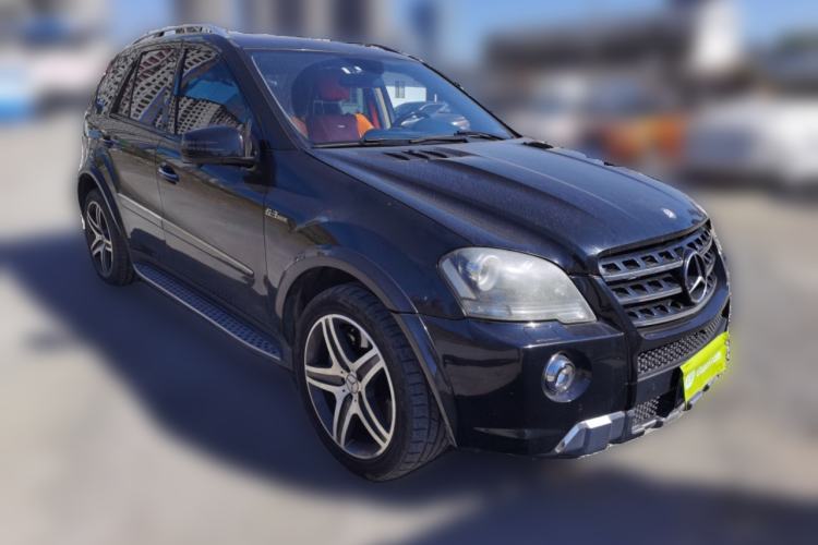 Used Mercedes-Benz M-Class AMG 2011 AMG ML 63 Front Right 45 Deg