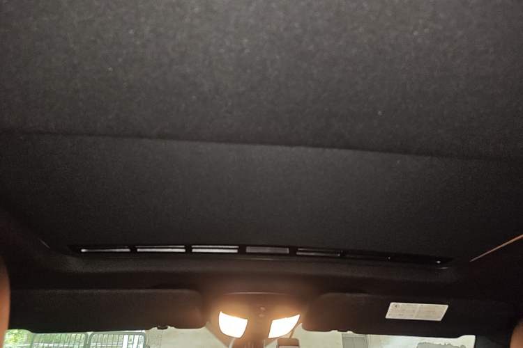 Used Mercedes-Benz M-Class AMG 2011 AMG ML 63 Headliner