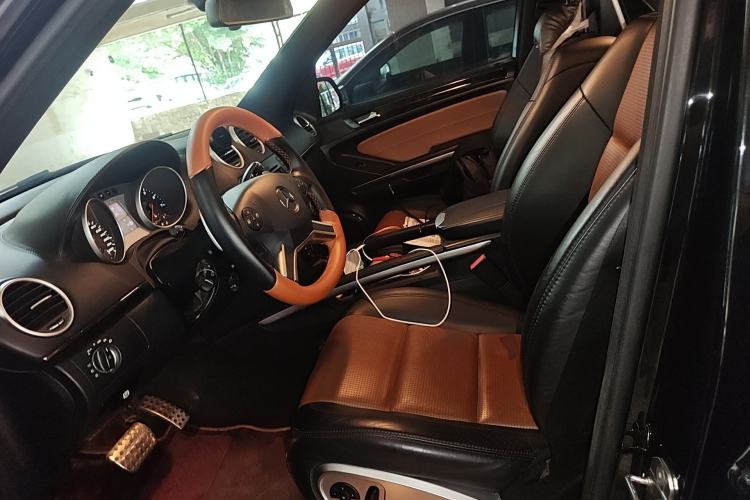 Used Mercedes-Benz M-Class AMG 2011 AMG ML 63 Left Front Seat