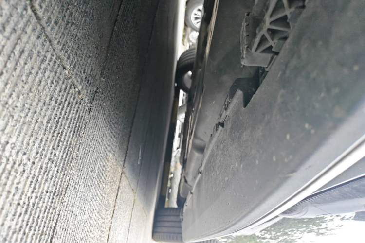 Used Mercedes-Benz M-Class AMG 2012 AMG ML 63 Chassis Front Left