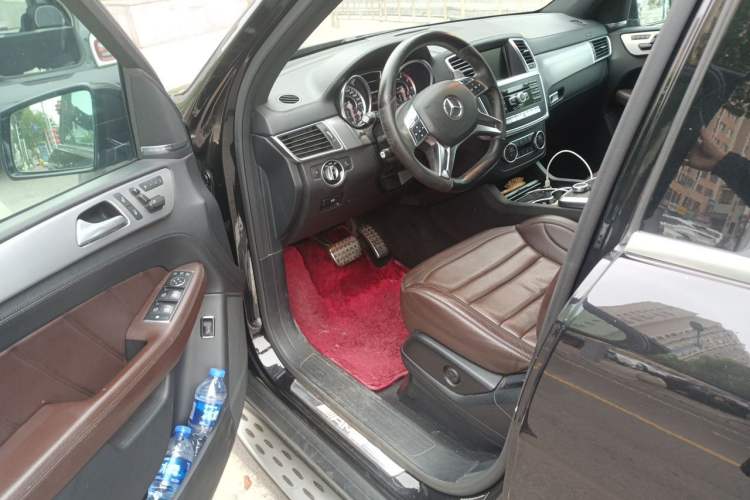 Used Mercedes-Benz M-Class AMG 2012 AMG ML 63 Driver Seat