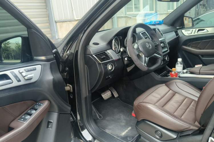 Used Mercedes-Benz M-Class AMG 2012 AMG ML 63 Driver Seat