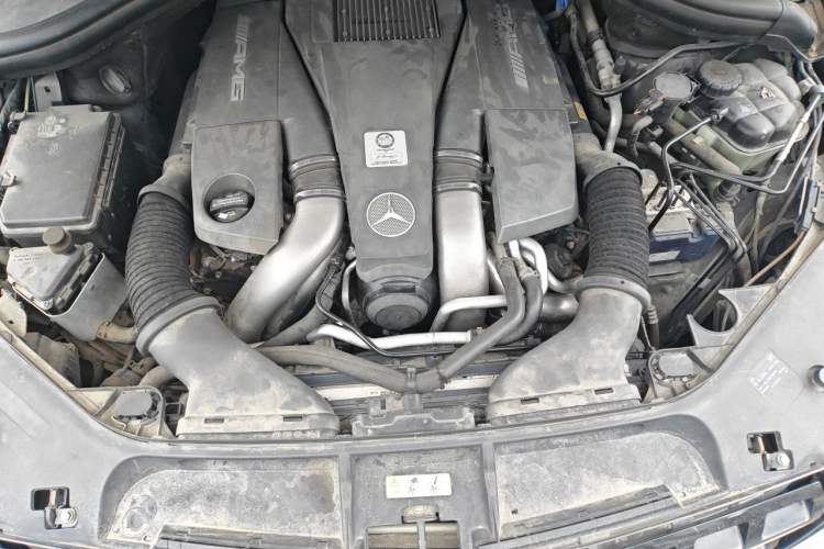 Used Mercedes-Benz M-Class AMG 2012 AMG ML 63 Engine Bay