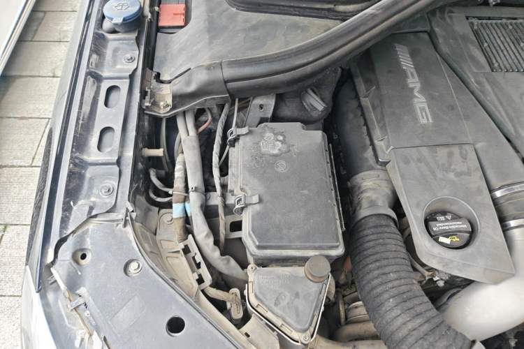 Used Mercedes-Benz M-Class AMG 2012 AMG ML 63 Engine Bay Right