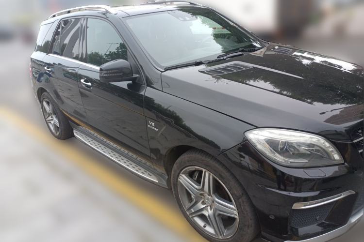 Used Mercedes-Benz M-Class AMG 2012 AMG ML 63 Front Right 45 Deg