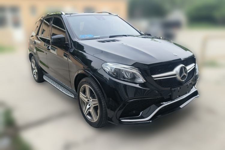 Used Mercedes-Benz M-Class AMG 2012 AMG ML 63 Front Right 45 Deg