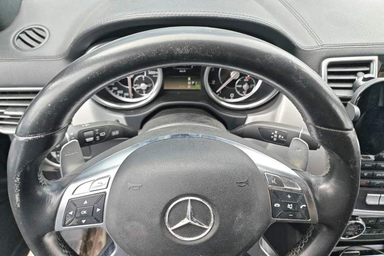 Used Mercedes-Benz M-Class AMG 2012 AMG ML 63 Instrument Cluster