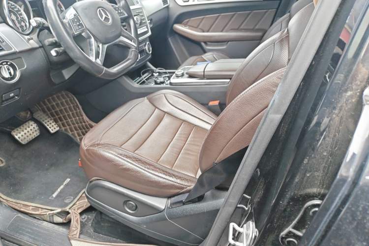 Used Mercedes-Benz M-Class AMG 2012 AMG ML 63 Left Front Seat