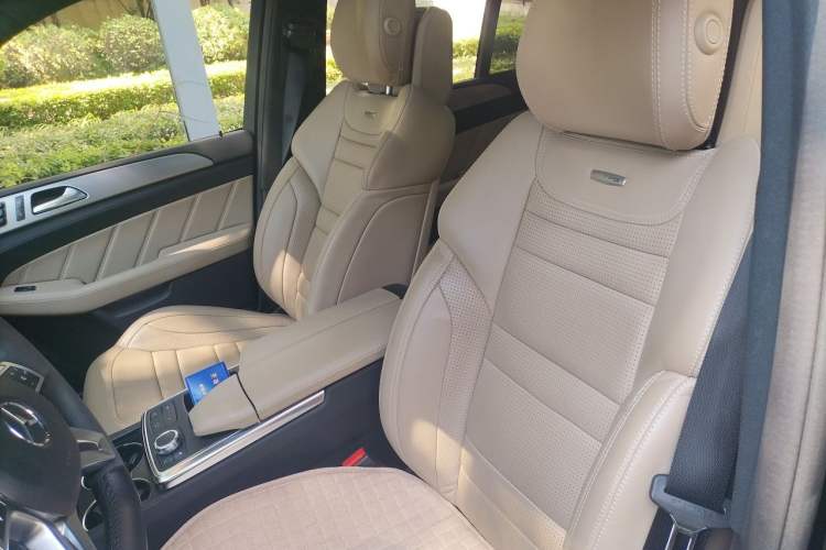 Used Mercedes-Benz M-Class AMG 2012 AMG ML 63 Left Front Seat