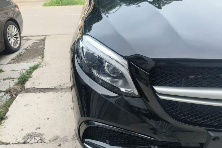 Used Mercedes-Benz M-Class AMG 2012 AMG ML 63 Right Front Headlight