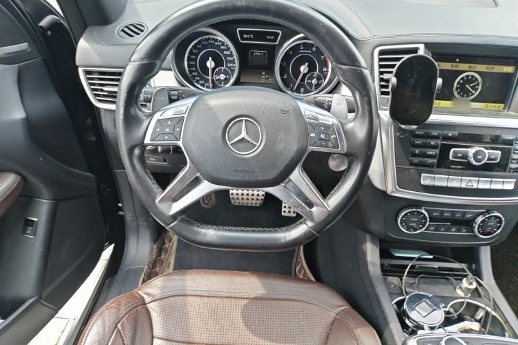 Used Mercedes-Benz M-Class AMG 2012 AMG ML 63 Steering Wheel