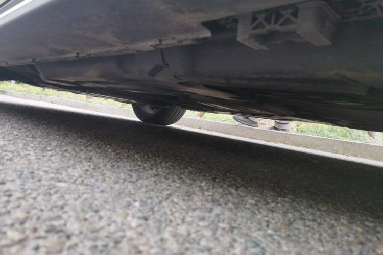 Used Mercedes-Benz M-Class AMG 2012 AMG ML 63 Chassis Rear Left