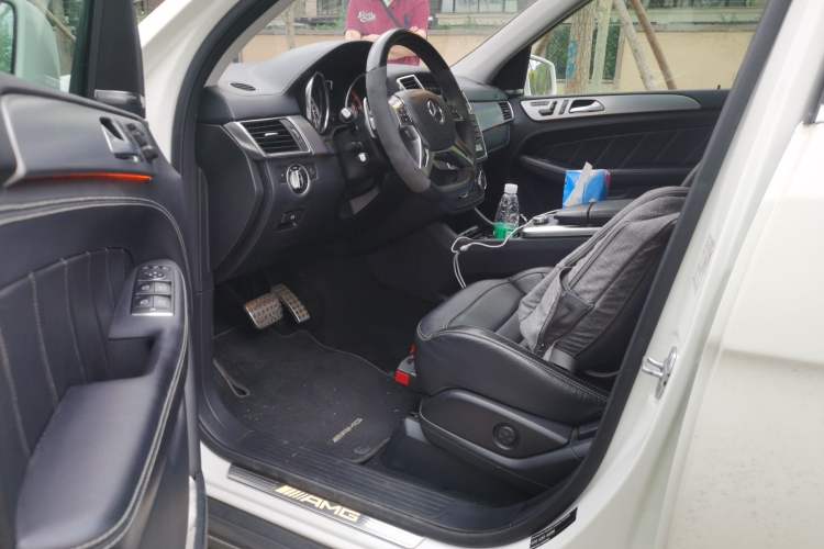 Used Mercedes-Benz M-Class AMG 2012 AMG ML 63 Driver Seat