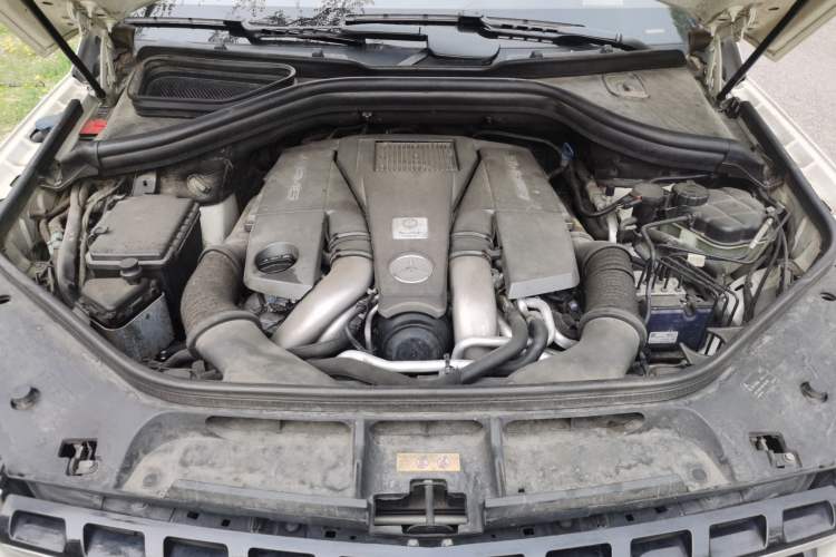 Used Mercedes-Benz M-Class AMG 2012 AMG ML 63 Engine Bay